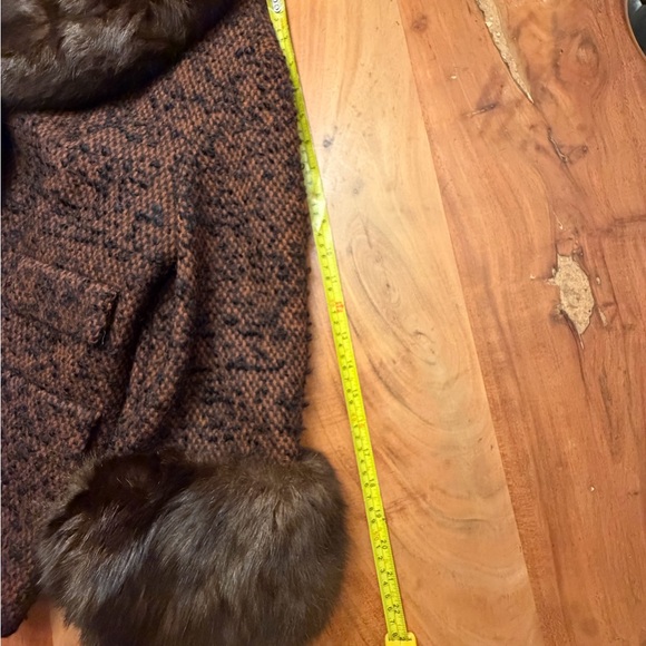 Tweed Coat w/ Fur Collar & Cuffs: Vintage 1960s Brown & Black Wool - Picture 10 of 15